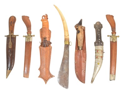 Lot 383 - COLLECTION OF ASSORTED ETHNIC KNIVES & DAGGERS