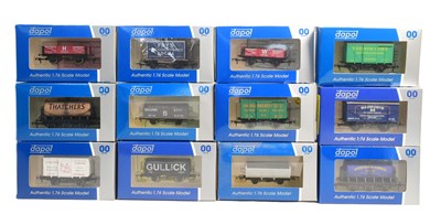 Lot 177 - MODEL RAILWAY - DAPOL OO GAUGE ROLLING STOCK