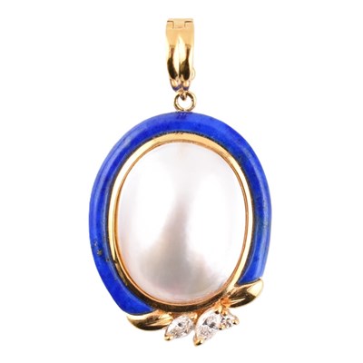 Lot 198 - 18CT GOLD MABE PEARL & DIAMOND NECKLACE PENDANT