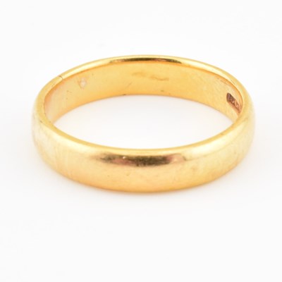 Lot 155 - HALLMARKED 22CT GOLD BAND RING