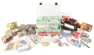 Lot 325 - MODEL RAILWAY - COLLECTION OF OO GAUGE TRACKSIDE ACCESSORIES, MODELS, KITS, TOOLS
