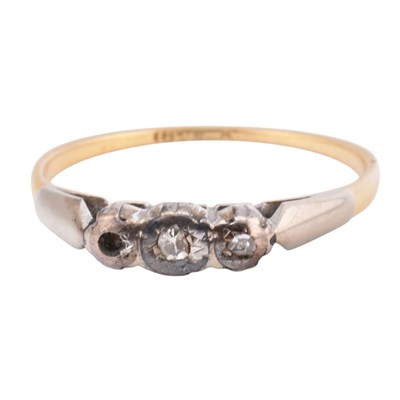 Lot 288 - 18CT GOLD & DIAMOND RING AF