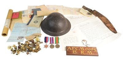 Lot 12 - ROYAL MARINES - 2ND LIEUTENANT MEDALS & PERSONAL EFFECTS