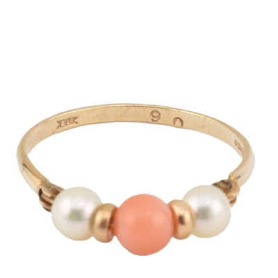 Lot 282 - HALLMARKED 9CT GOLD CORAL & CULTURED PEARL RING