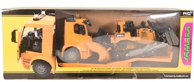 Lot 57 - RC MODELS - JAMARA RADIO CONTROL MERCEDES BENZ AROCS