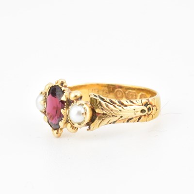 Lot 83 - VICTORIAN HALLMARKED 22CT GOLD GARNET & PEARL RING