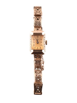 Lot 93 - HALLMARKED 9CT ROSE GOLD TITAN WRISTWATCH