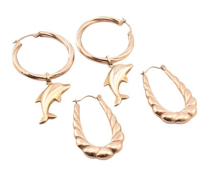 Lot 194 - TWO PAIRS OF 9CT GOLD HOOP EARRINGS