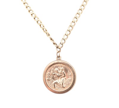 Lot 173 - 9CT GOLD CHAIN NECKLACE WITH ST CHRISTOPHER PENDANT