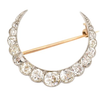 Lot 16 - 19TH CENTURY DIAMOND SET CRESCENT BROOCH PIN