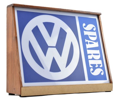 Lot 106 - VW VOLKSWAGEN SPARES - VINTAGE 20TH CENTURY MOTOR ADVERTISING LIGHT BOX