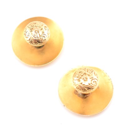 Lot 171 - PAIR OF VICTORIAN 15CT GOLD ENGRAVED BUTTON STUDS