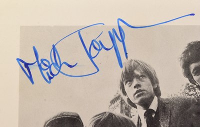 Lot 25 - MICK JAGGER - THE ROLLING STONES - EARLY AUTOGRAPHED PROMO PHOTO