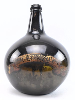 Lot 40 - EARLY 19TH CENTURY GLASS CHEMIST'S BOTTLE / CARBOY OF ONION FORM WITH GILT LETTERING