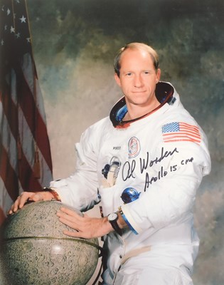Lot 163 - SPACE EXPLORATION - AL WORDEN (APOLLO 15) - SIGNED 8X10" PHOTOGRAPH