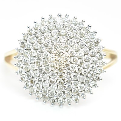 Lot 47 - HALLMARKED 9CT GOLD & DIAMOND CLUSTER RING