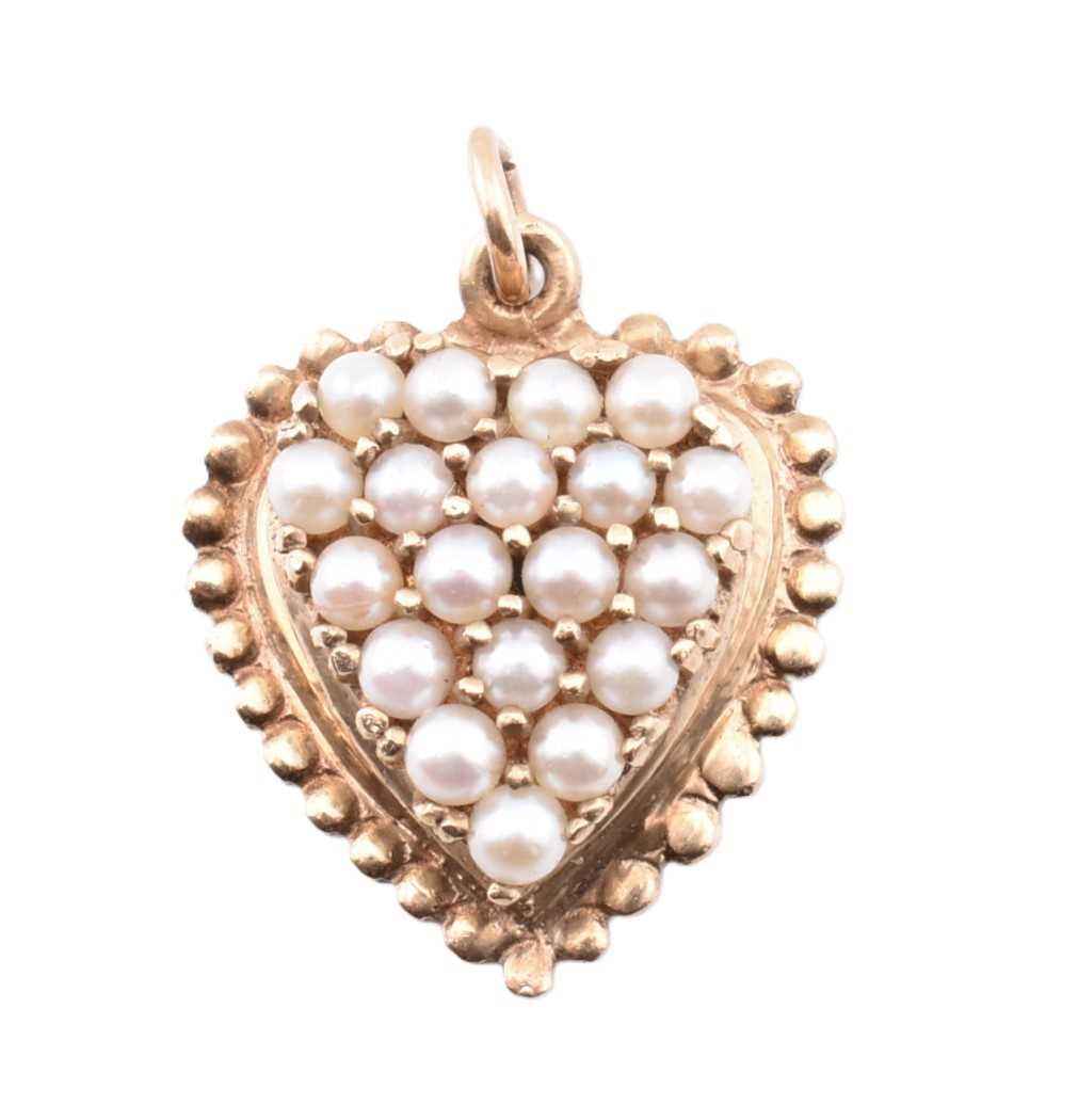 Lot 79 - HALLMARKED 9CT GOLD & PEARL HEART NECKLACE PENDANT