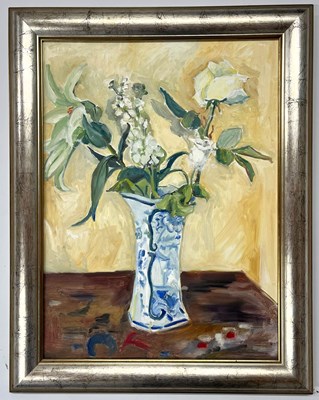 Lot 42 - ROBIN SYMES (1939-2023) - UNTITLED STILL LIFE OF FLOWER IN VASE