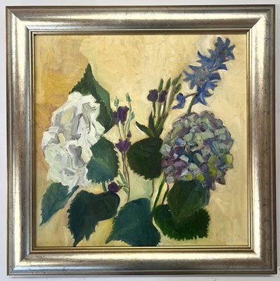 Lot 40 - ROBIN SYMES (1939-2023) - UNTITLED STILL LIFE WITH FLOWERS