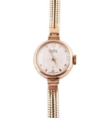 Lot 164 - HALLMARKED 9CT GOLD BENTINA STAR LADIES WRISTWATCH