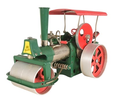Lot 35 - LIVE STEAM - WILESCO ' OLD SMOKY ' STEAM ROLLER ENGINE