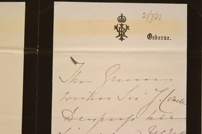 Lot 149 - QUEEN VICTORIA (1819-1901) - LETTER IN HER HAND