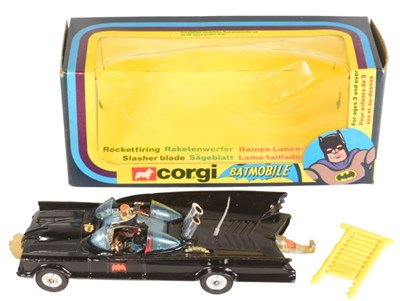 Lot 9 - DIECAST - VINTAGE CORGI DIECAST ROCKET FIRING BATMOBILE
