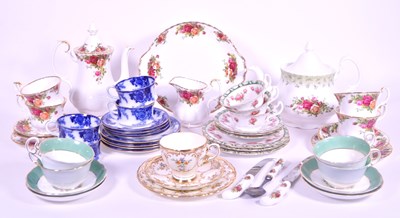 Lot 15 - COLLECTION OF 20TH CENTURY BONE CHINA PART TEA SERVICES