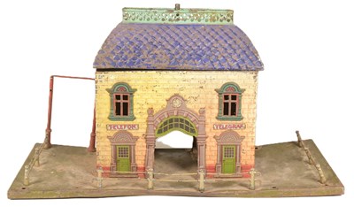 Lot 144 - MODEL RAILWAY - VINTAGE BING MADE TINPLATE O GAUGE STATION BUILDING