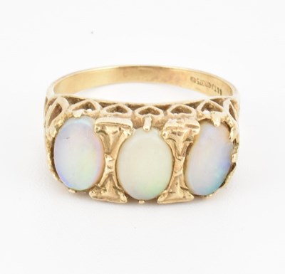 Lot 465 - HALLMARKED 9CT GOLD & OPAL THREE STONE RING
