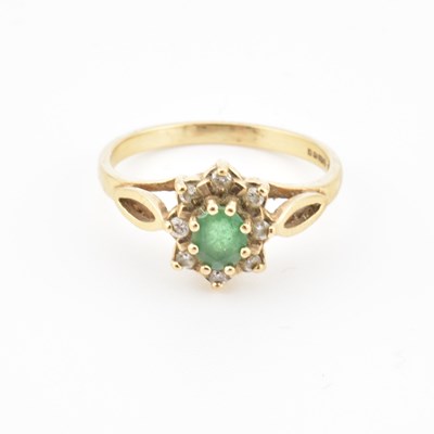 Lot 291 - HALLMARKED 9CT GOLD EMERALD & DIAMOND CLUSTER RING