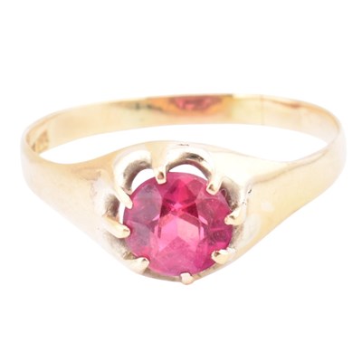 Lot 237 - 18CT GOLD & SYNTHETIC RUBY RING