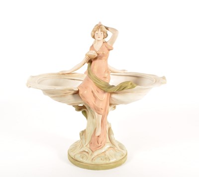 Lot 87 - ROYAL DUX BOHEMIA - EARLY 20TH CENTURY PORCELAIN FIGURE