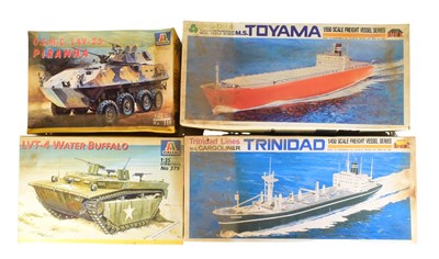 Lot 272 - MODEL KITS - X4 PLASTIC MODEL KITS