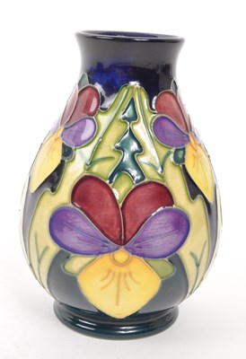 Lot 117 - MOORCROFT POTTERY - LATE 20TH CENTURY HEARTSEASE VASE