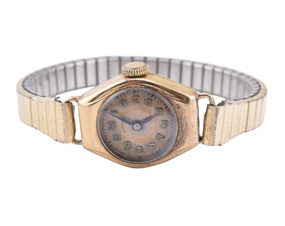 Lot 257 - 1970S ROTARY 9CT GOLD CASED WRISTWATCH
