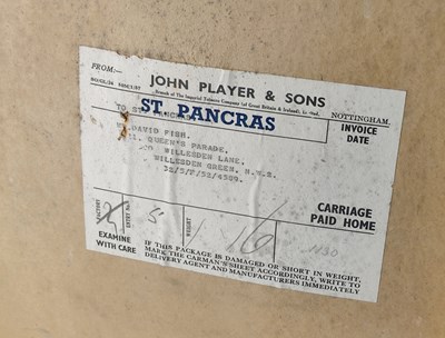 Lot 29 - PLAYER'S NAVY CUT SHIPPING CRATE