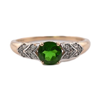 Lot 98 - HALLMARKED 9CT GOLD DIOPSIDE & WHITE STONE RING