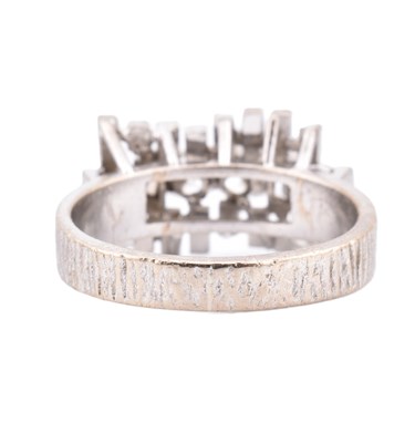 Lot 37 - ALAN MARTIN GARD - 1970S 18CT GOLD & DIAMOND RING