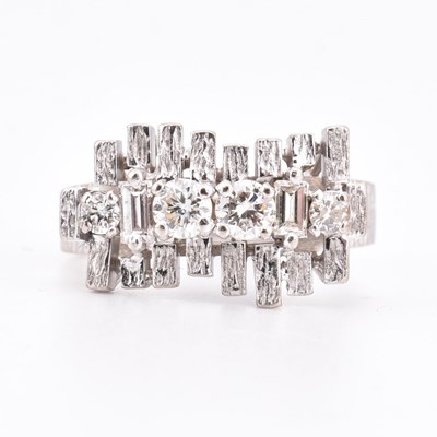 Lot 37 - ALAN MARTIN GARD - 1970S 18CT GOLD & DIAMOND RING