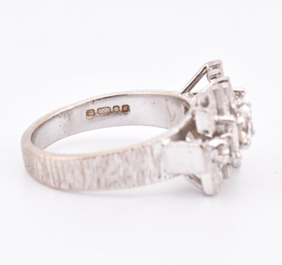 Lot 37 - ALAN MARTIN GARD - 1970S 18CT GOLD & DIAMOND RING