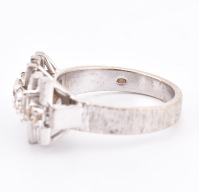 Lot 37 - ALAN MARTIN GARD - 1970S 18CT GOLD & DIAMOND RING
