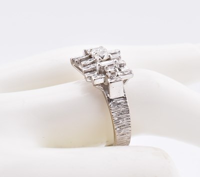 Lot 37 - ALAN MARTIN GARD - 1970S 18CT GOLD & DIAMOND RING