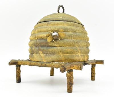 Lot 3 - 19TH CENTURY VICTORIAN GILT BRASS BEE SKEP SEWING BOX