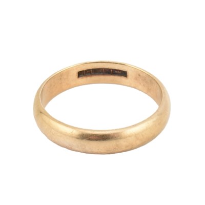 Lot 439 - HALLMARKED 9CT GOLD BAND RING