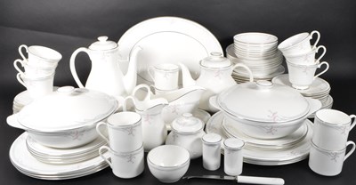 Lot 194 - ROYAL DOULTON - LATE 20TH CENTURY LARGE BONE CHINA DINNER SERVICE
