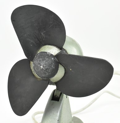 Lot 469 - MID CENTURY SPACE AGE DESK FAN