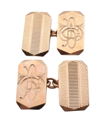 Lot 51 - HALLMARKED 9CT GOLD ENGRAVED CUFFLINKS