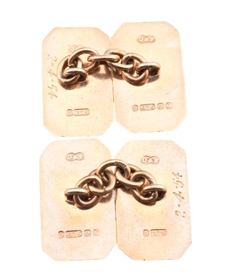 Lot 51 - HALLMARKED 9CT GOLD ENGRAVED CUFFLINKS