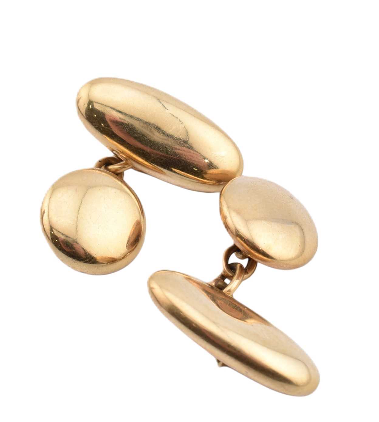 Lot 26 - PAIR OF 18CT GOLD CHAIN LINK CUFFLINKS